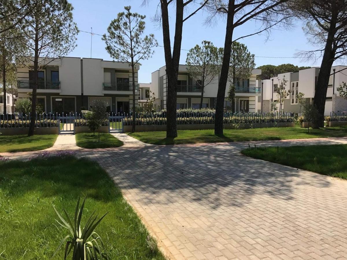 Villa Eden 111, Perla Resort, Bay Of Lalzi Durres Exterior photo